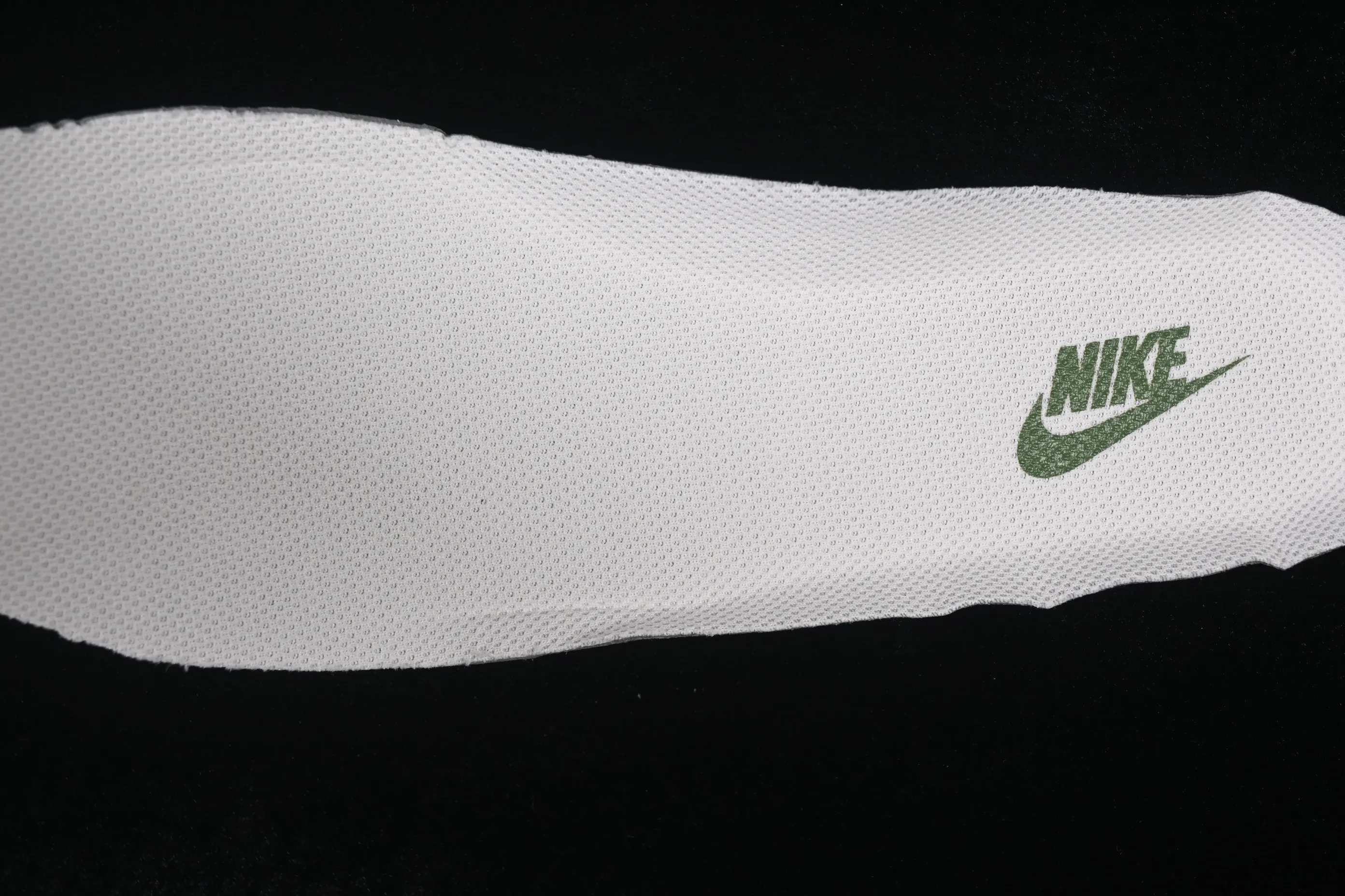 All categories Nk Air Force 1 Air Force series Nk Air Force 1 Low Air Force low-top Nike Air Force 1'07 Low joint beige woven label green hook Air Force 1 low-top casual sneakers QW5606-273